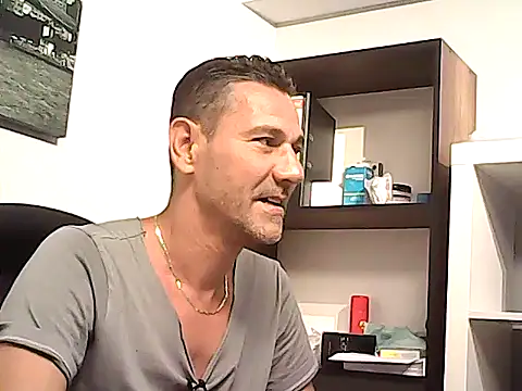 mastercharisma35 webcam