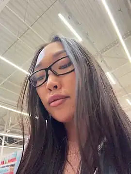 trytomakememoam webcam