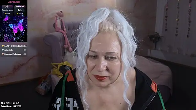 Penelope_Pinky webcam