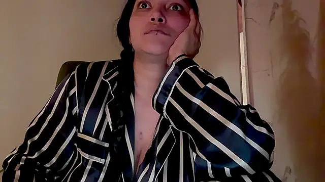 MarcellaGriffin webcam