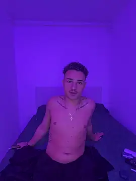Enzo_Luxury webcam