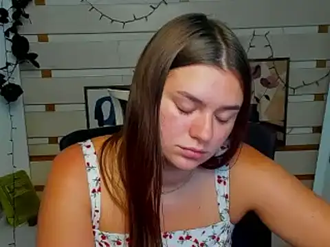 Josephine_Kiss webcam