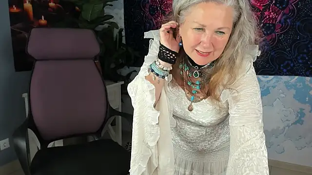 LilaMaharani webcam