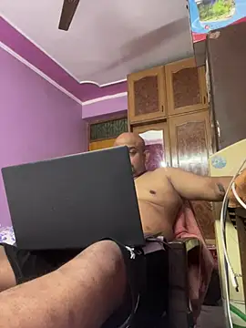Dick_6inches_Delhi webcam