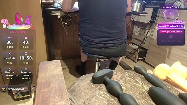 misteryman1956 live cam on StripChat