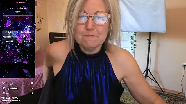 Wane_Witch webcam