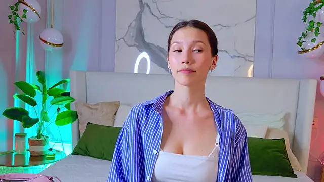 MaryNixon_ webcam