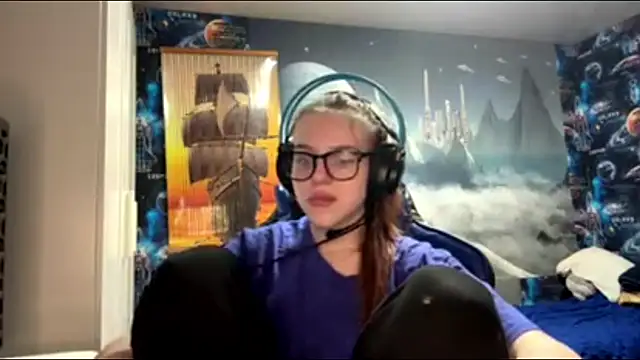 Elira_Breeze webcam