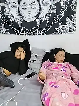 abby_n_emily webcam