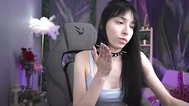 SeraphineSparda webcam
