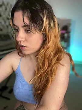 NikkiNix webcam