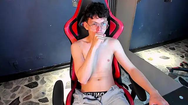 AngeloBocellii webcam