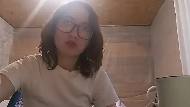 OliviaMoment webcam