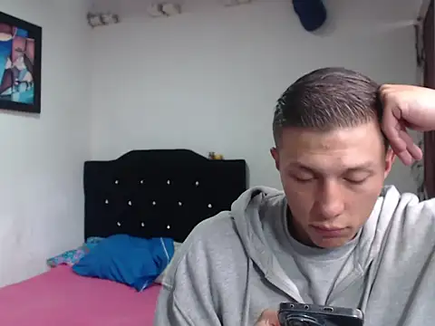 Stiiveen777 webcam