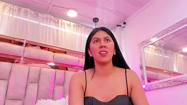 LiliGreyy webcam