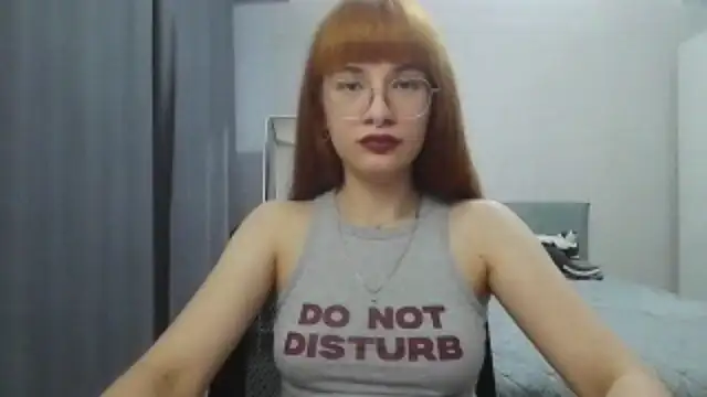NeeCarfave webcam
