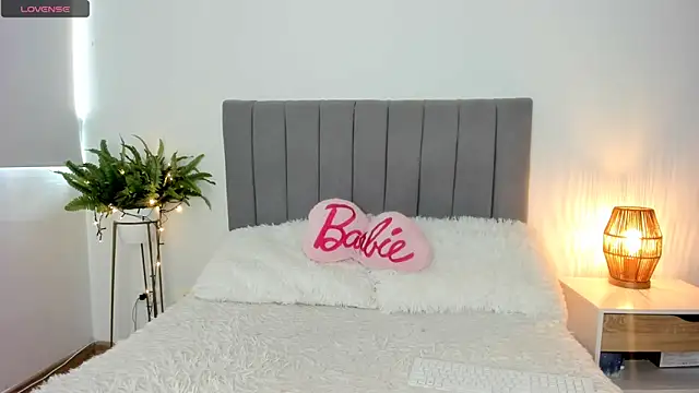 sophie_connors webcam