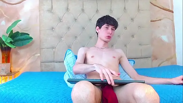 Luke_Carter webcam