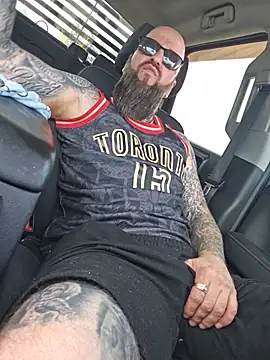 Beardedtattood webcam