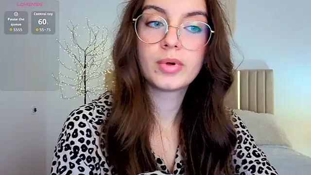 Real_cutie1 webcam