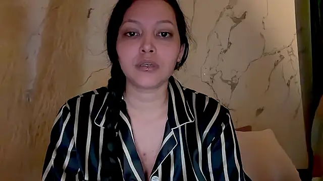 MarcellaGriffin webcam