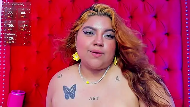 SunnyHoney_ live cam on StripChat