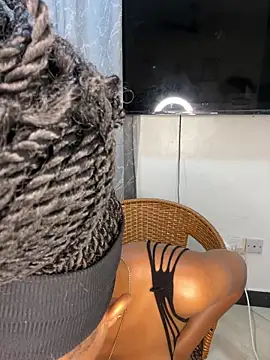 sexyie_caramel webcam