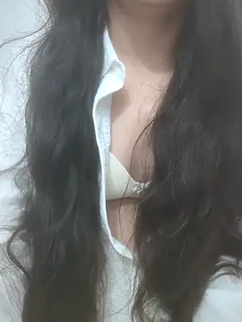 sushmita0 live cam on StripChat