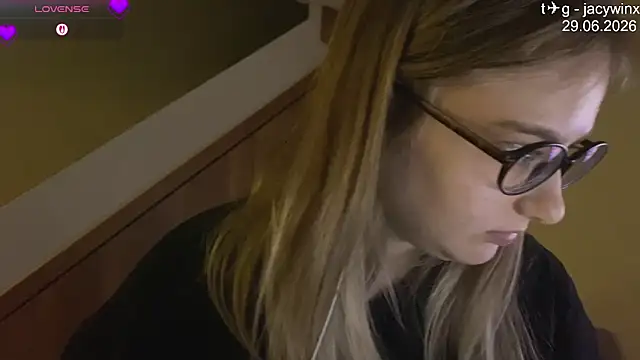 JacyWinslat webcam