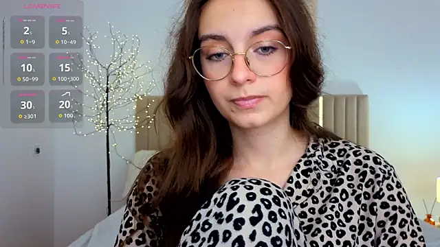 Real_cutie1 webcam