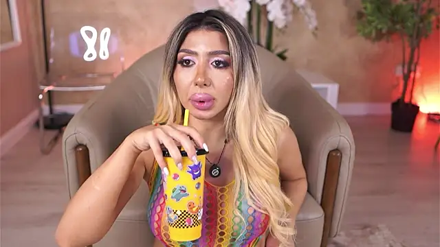 LucyyRosse webcam