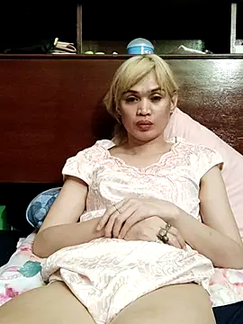 QueenSoreal webcam