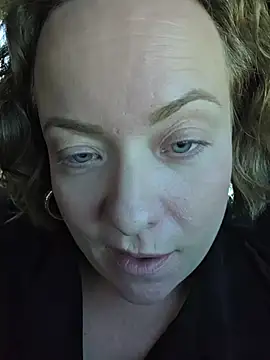 julimonroe webcam