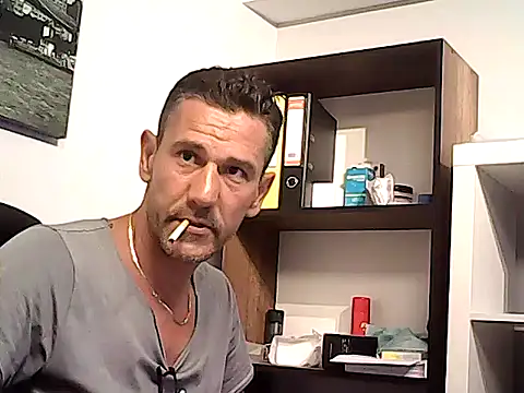 mastercharisma35 live cam on StripChat