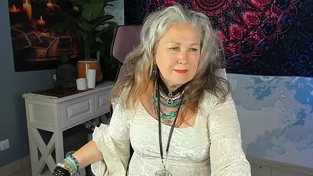 LilaMaharani webcam