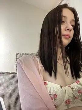 MiraXS live cam on StripChat