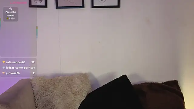 Pamela_tomas live cam on StripChat