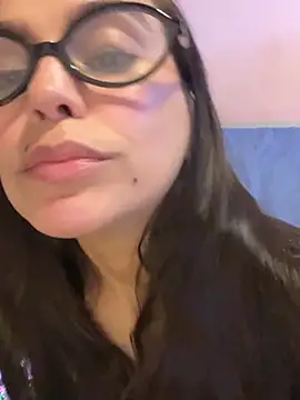 lulix69 live cam on StripChat