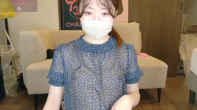 yura_ra_ra live cam on StripChat