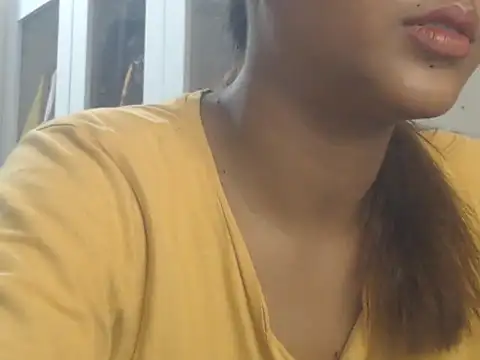 NancyRuvi webcam