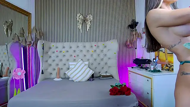 PlayfulShow webcam