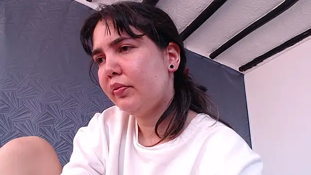 Freyja_eter live cam on StripChat