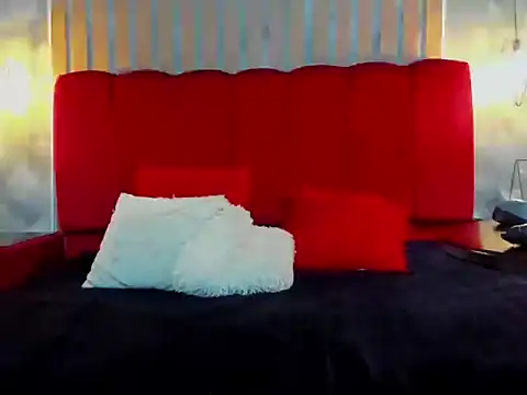 ZoeANDAlex_ webcam