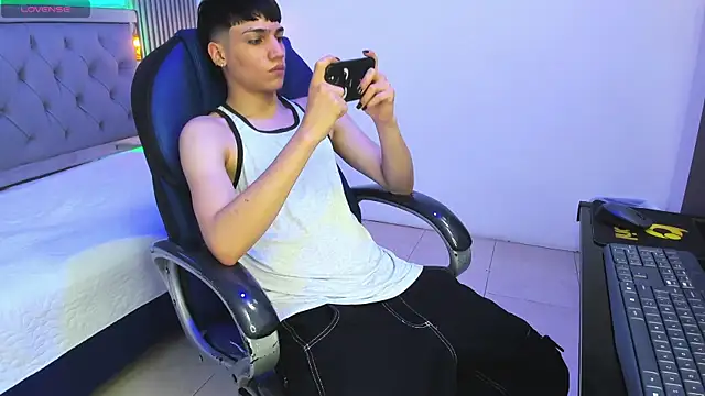 samblack_ (M twink) - GOAL TODAY
