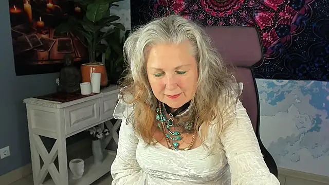 LilaMaharani webcam