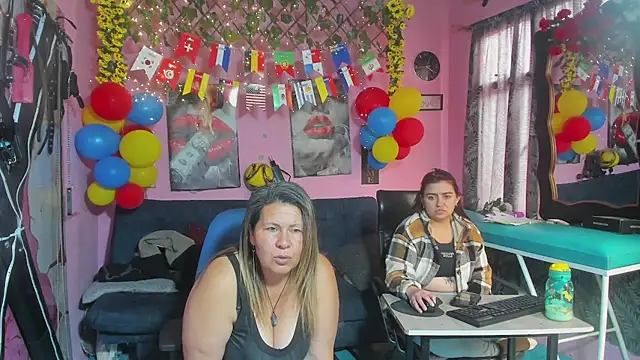 lesbiancuple webcam