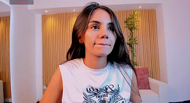 martina_mancini live cam on StripChat