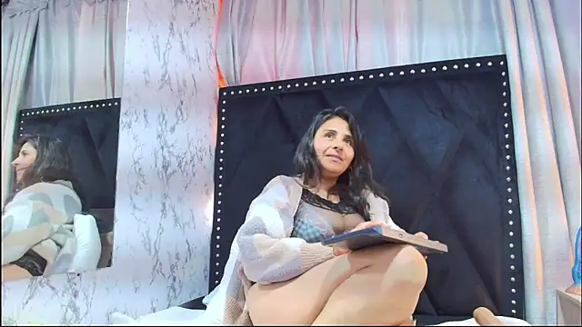 _Marcela__ live cam on StripChat
