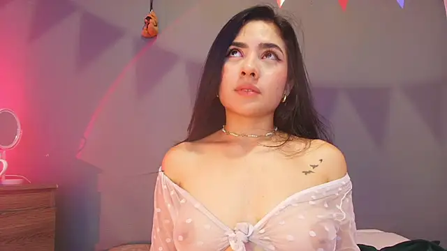 adara_johnson__ live cam on StripChat