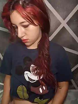 Escarleth_69 live cam on StripChat